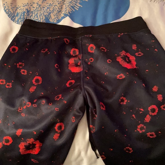 True Religion Joggers. Size S/P - Picture 6 of 8